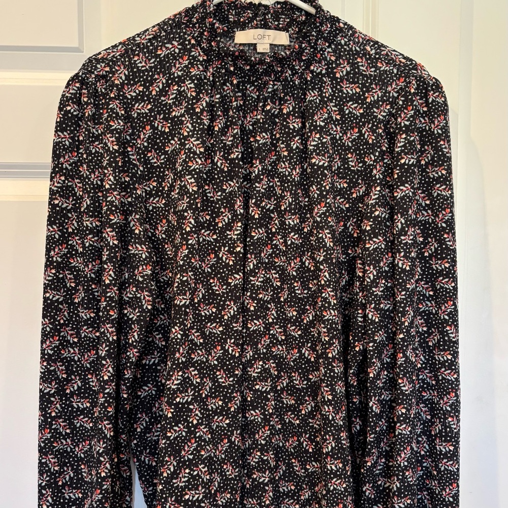 LOFT Black and Pink Floral Patterned Blouse